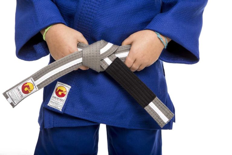 Faixa Dragão Jiu Jitsu Cinza Listra Branca Infantil Dragão Kimonos